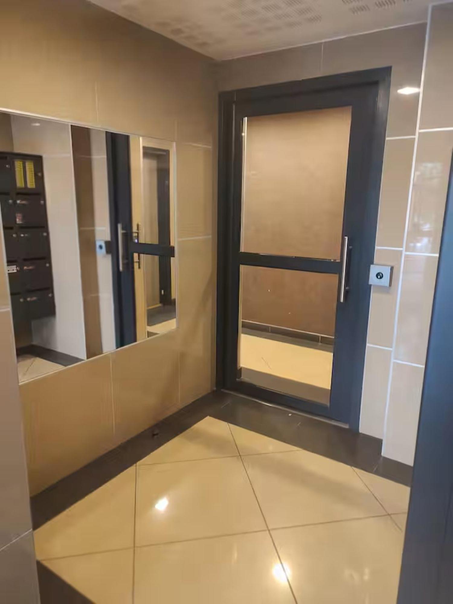 A 10 Mins D'Aeroport D'Orly Logement Lumineux Chaleureux Athis-Mons Zewnętrze zdjęcie